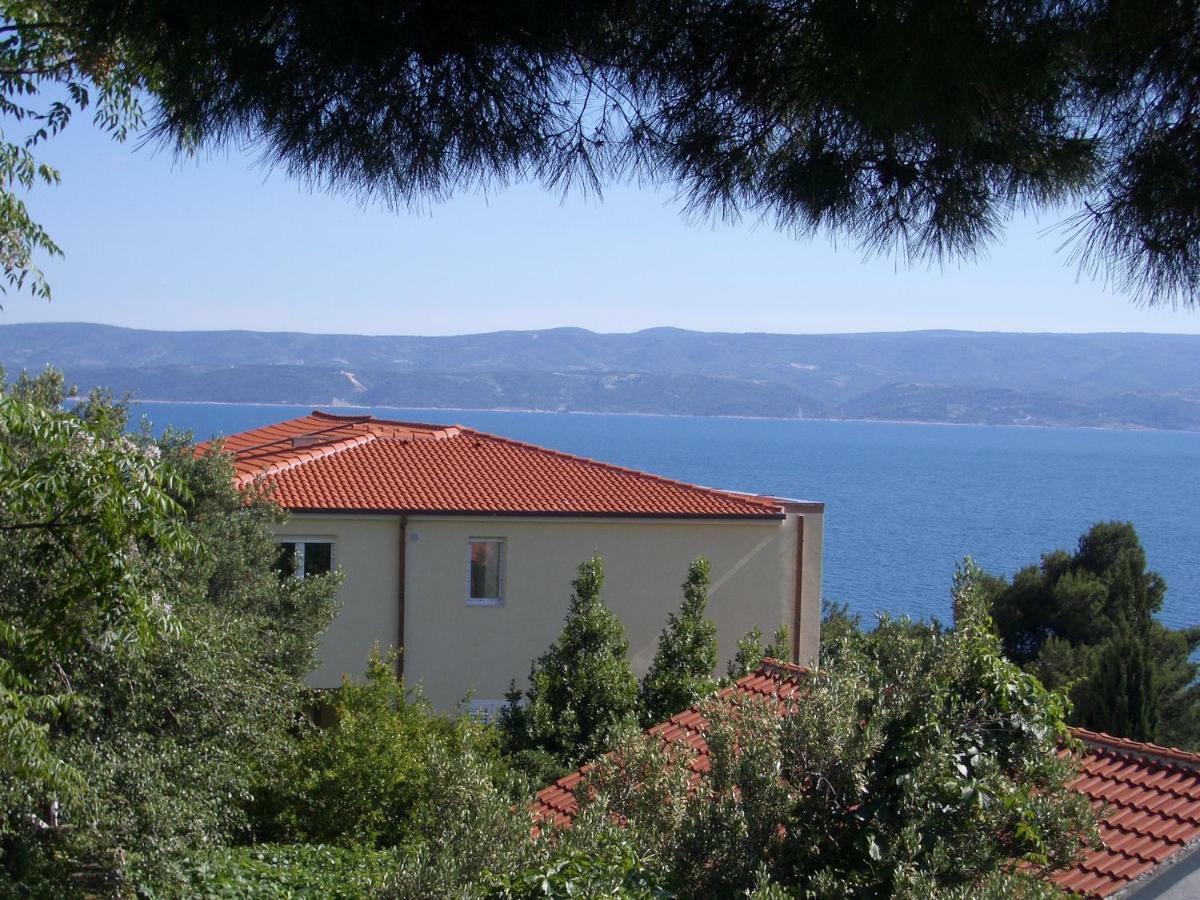 Apartmani Mirta אומיס מראה חיצוני תמונה
