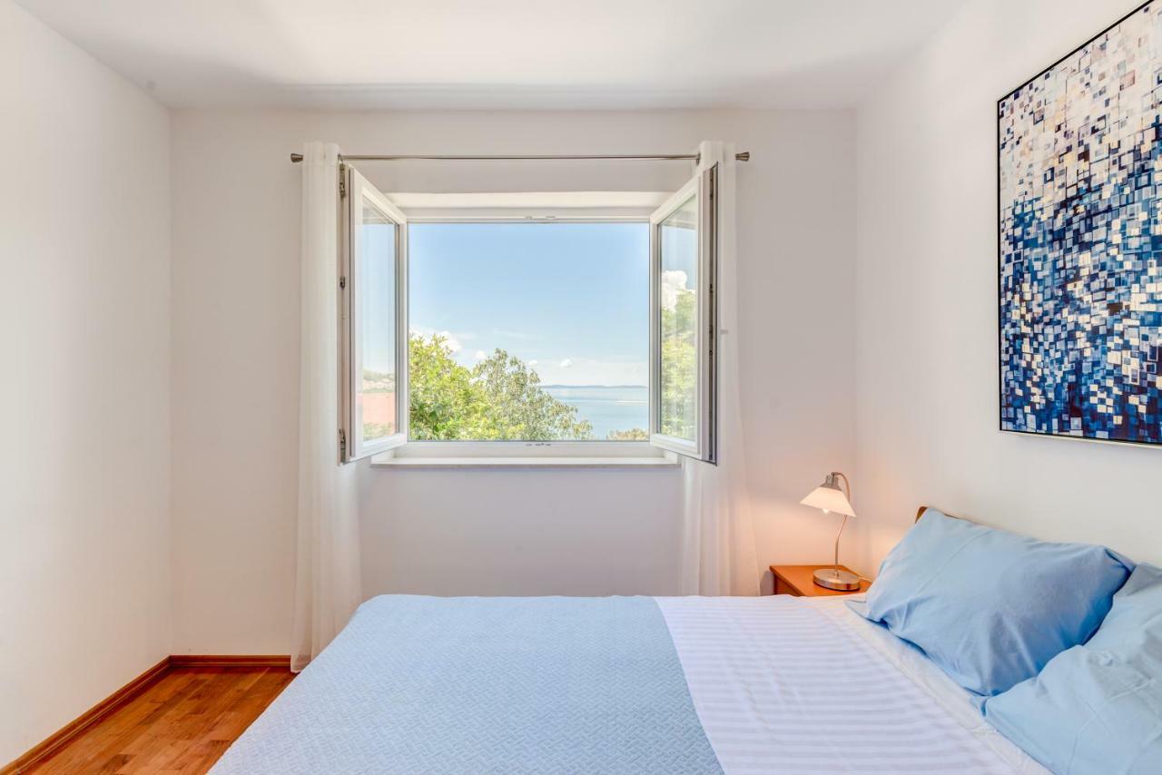Apartmani Mirta אומיס מראה חיצוני תמונה